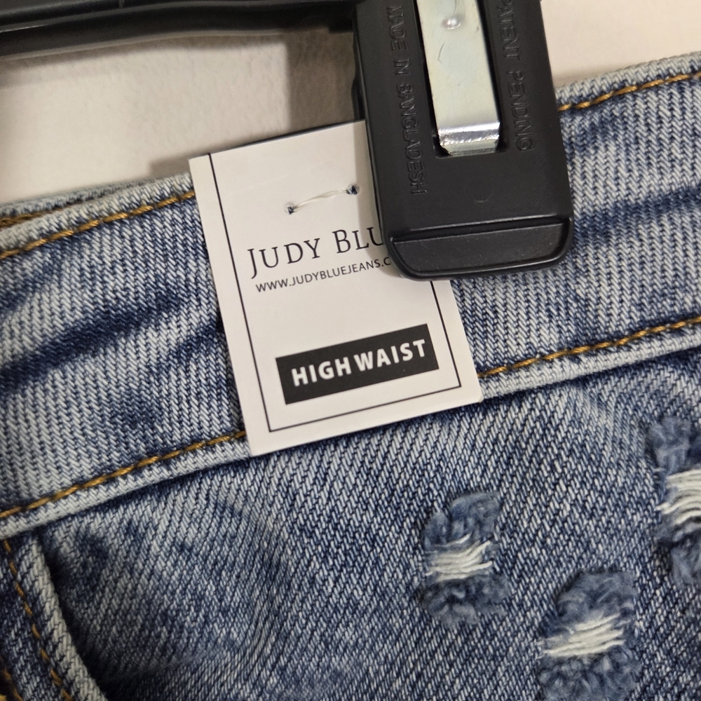 NWT Judy Blue High Rise Rigid Front Magic Jean Shorts Distressed Size XL Boho - Picture 5 of 13